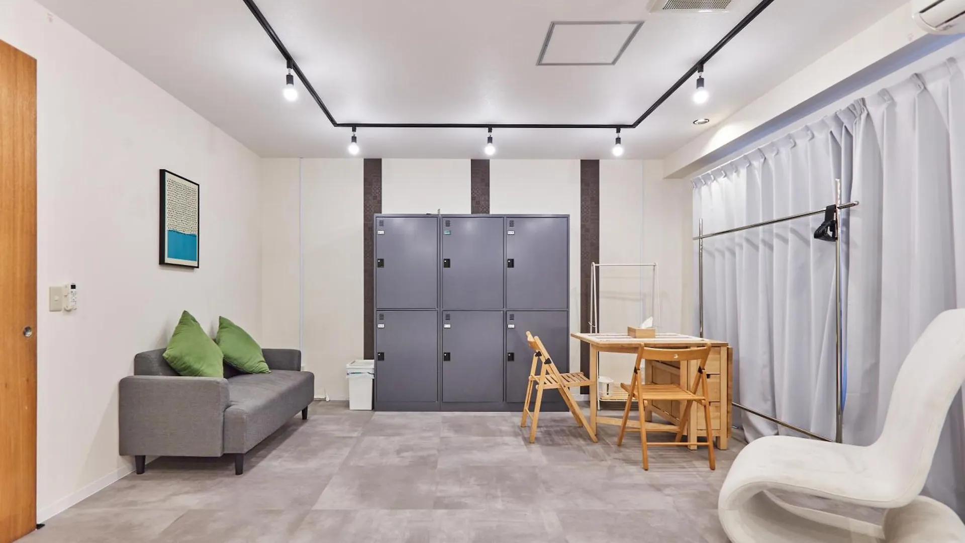 Tora Hotel Asakusa Tokyo Hostel