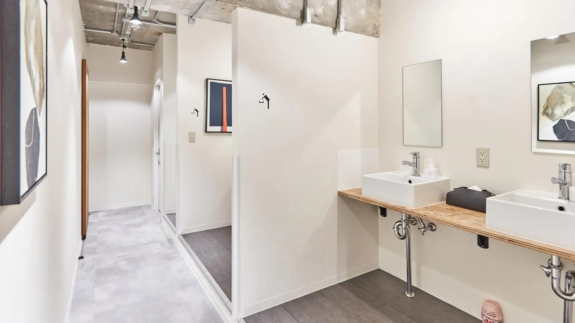 Tora Hotel Asakusa Tokyo Hostel