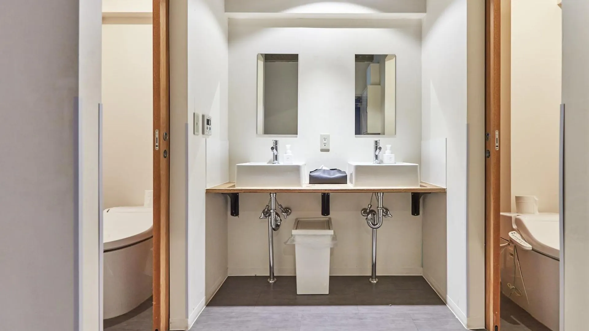 Tora Hotel Asakusa Tokyo