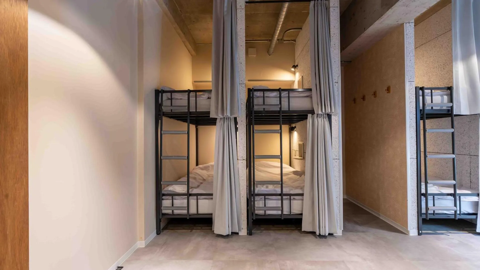 Tora Hotel Asakusa Tokio Japón